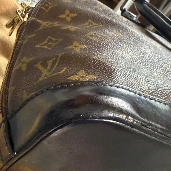 Louis Vuitton Alma Brown and Gold Monogram Tote dyed and sealed black - Picture 4 of 12